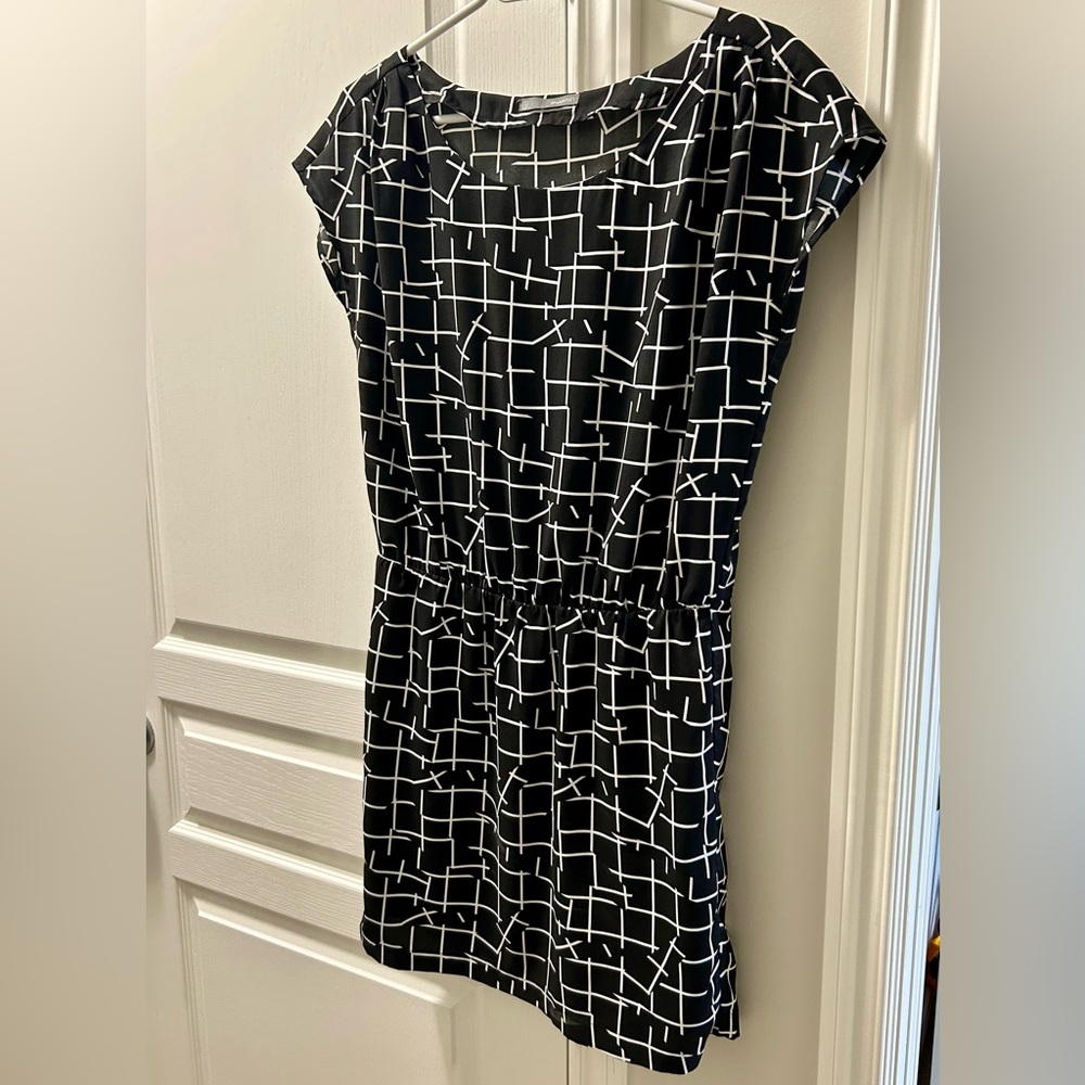 Smart Set Black and White Sheath Midi Dress